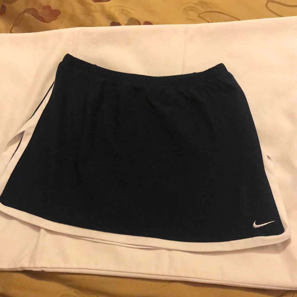 Nike tennis skirt size M